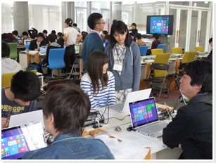 先輩による講習会の様子1